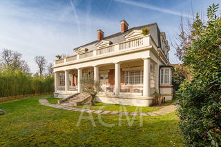  Villa � vendre 9 pi�ces 350 m�