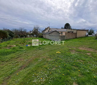  Immeuble � vendre 15 + pi�ces 300 m�