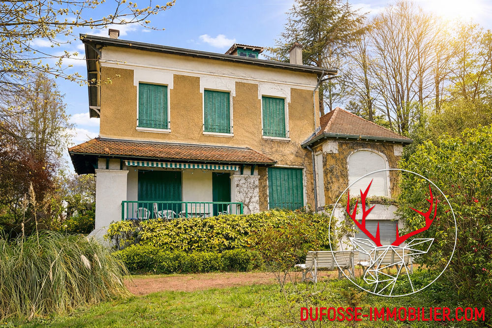 � vendre  Maison Charbonni�res-les-Bains (69260)