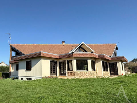   MAISON 7 PIECES MAY SUR ORNE Maison - 6 pi�ce(s) - 218 m�