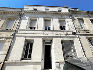  Immeuble � vendre 5 pi�ces 121 m�