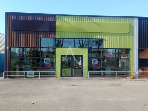 CHALLANS, Local commercial de 181 m&sup2; 2450 85300 Challans