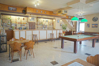  Immeuble � vendre 7 pi�ces 257 m�