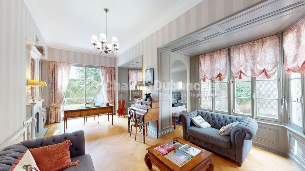 � vendre  Villa Roanne (42300)