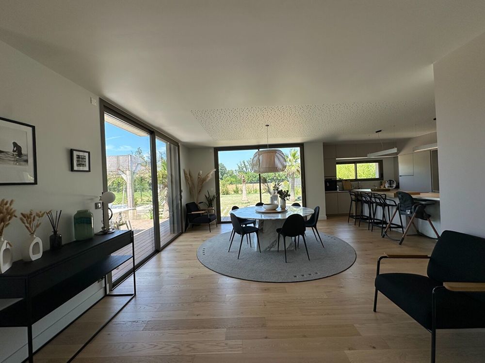 � vendre  Maison Mont�limar (26200)