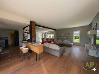  Maison � vendre 15 + pi�ces 394 m�