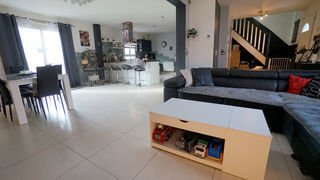  Maison � vendre 8 pi�ces 242 m�