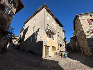  Immeuble � vendre 10 pi�ces 200 m�