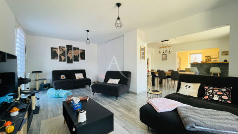   Maison 6 pi�ce(s) 200 m2 Maison - 6 pi�ce(s) - 170 m�