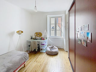  Immeuble � vendre 11 pi�ces 208 m�