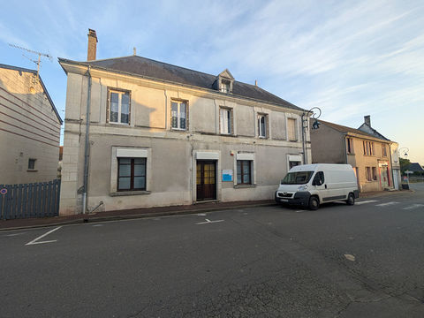   Maison spacieuse de 311 m� � vendre � Saint-Senoch, id�ale investisseur Maison - 9 pi�ce(s) - 311 m�