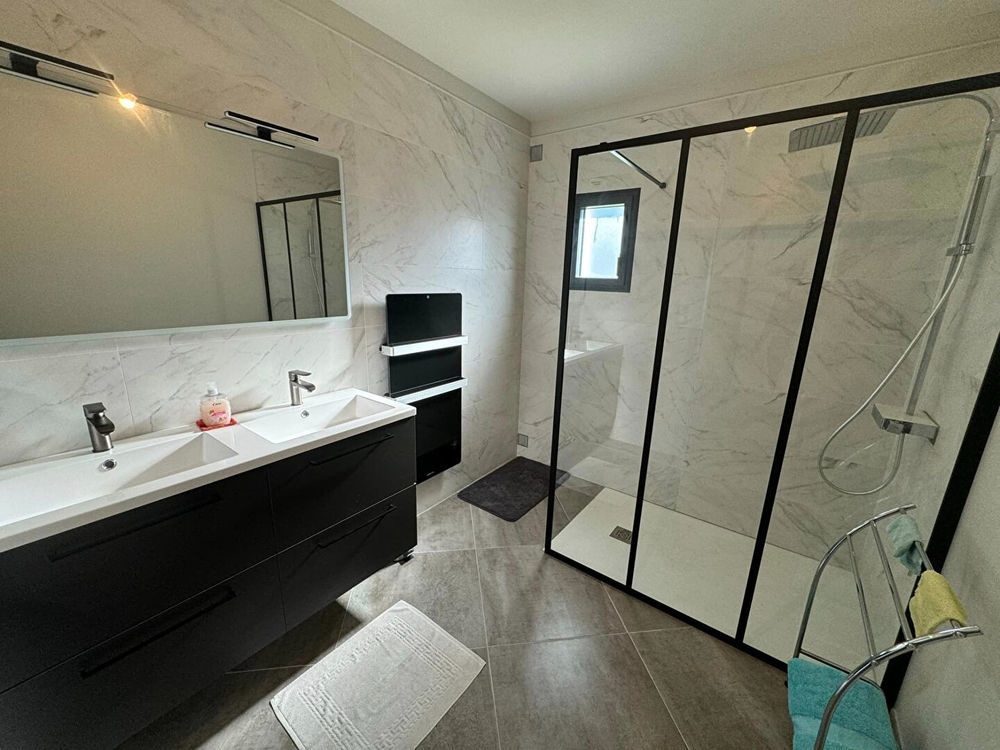 � vendre  Maison L'Isle-Jourdain (86150)