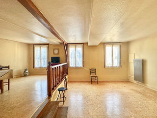  Immeuble � vendre 7 pi�ces 155 m�