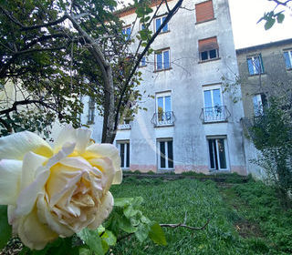  Immeuble � vendre 330 m�