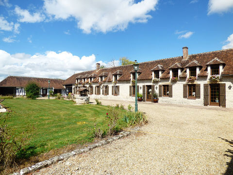   Maison Montbarrois 7 pi�ce(s) 286.75 m2 Maison - 7 pi�ce(s) - 303 m�