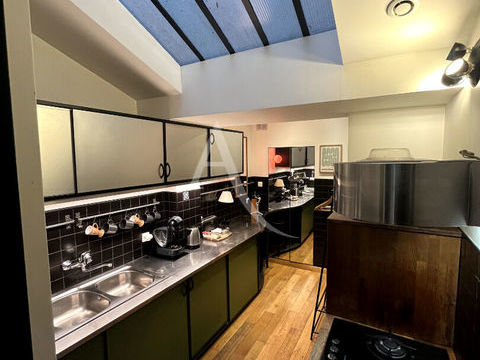   Local commercial avec vitrine + studio meubl� avec terrasse - RDC Appartement - 2 pi�ce(s) - 36 m�