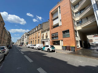  Parking / Garage � louer 