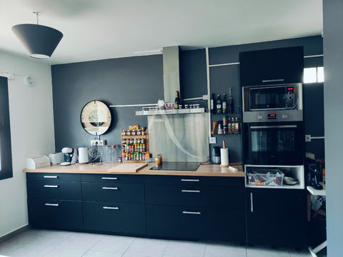   Appartement La Crau 4 pi�ce(s) 103 m2 Appartement - 4 pi�ce(s) - 103 m�