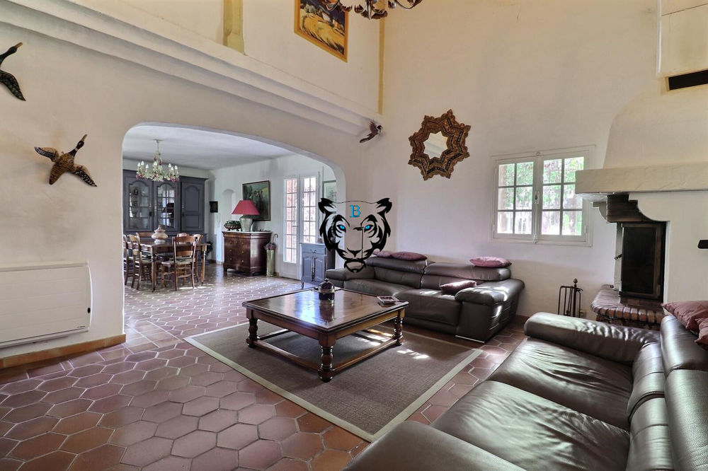 � vendre  Maison Roquebrune-sur-Argens (83520)