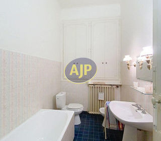  Appartement � vendre 5 pi�ces 301 m�