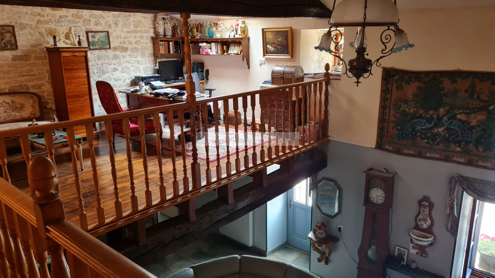 � vendre  Maison Souvign� (16240)