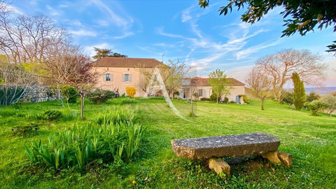   Maison de village .. Maison - 7 pi�ce(s) - 178 m�