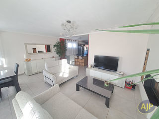  Maison � vendre 6 pi�ces 205 m�