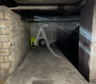  Parking / Garage � louer 