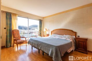  Appartement � vendre 4 pi�ces 145 m�