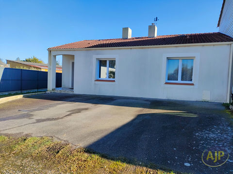   Maison d'habitation de plus de 160 m� habitables! - SAINTE FLAIVE DES LOUPS - Maison - 4 pi�ce(s) - 162 m�