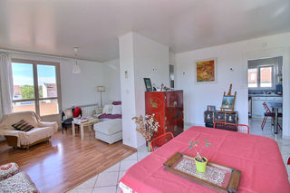  Appartement � vendre 5 pi�ces 77 m�