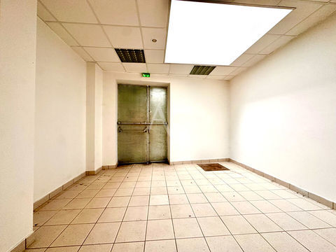 A LOUER : Local commercial Luneville d'environ 150 m2 1945 54300 Luneville