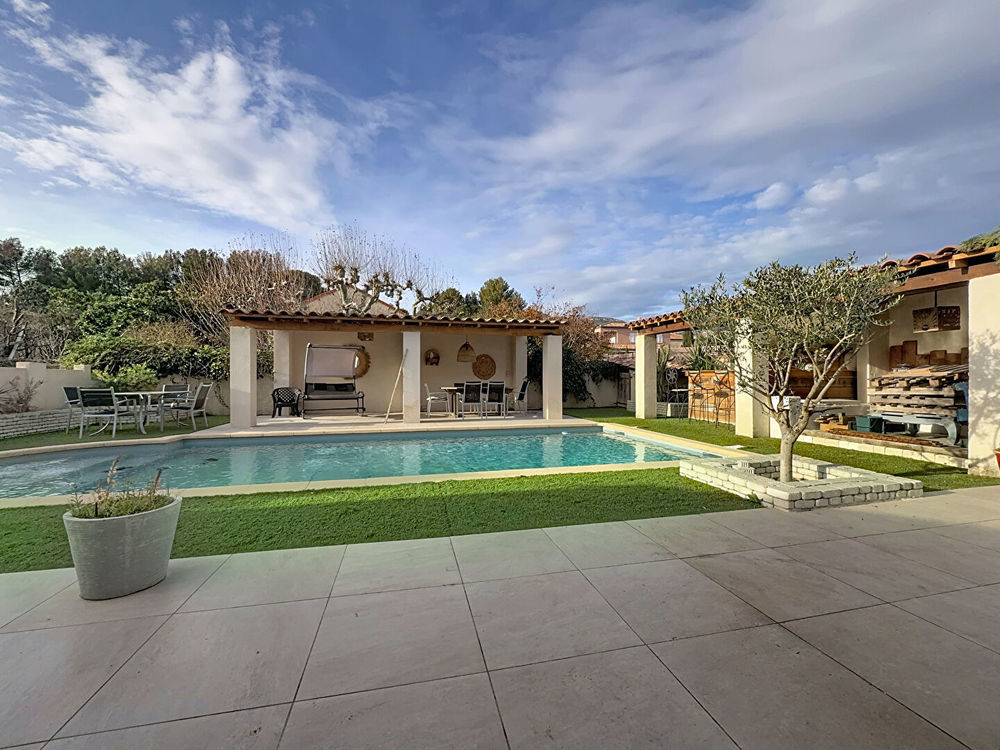 � vendre  Maison Aubagne (13400)