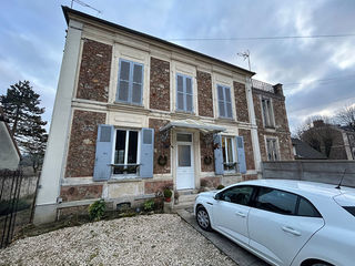  Immeuble � vendre 8 pi�ces 180 m�