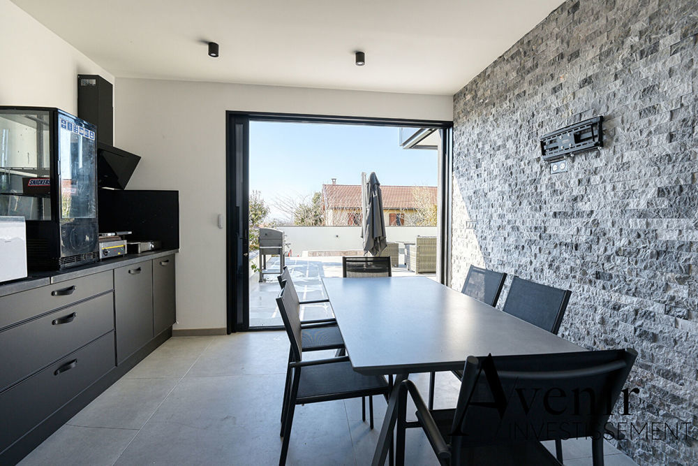 � vendre  Maison D�cines-Charpieu (69150)