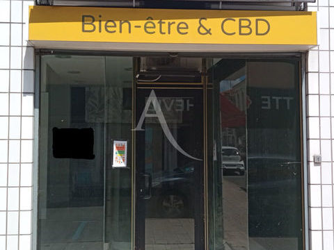 CHALLANS CENTRE VILLE  - Local commercial 40.16 m&sup2; 1600 85300 Challans