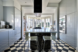  Maison � vendre 10 pi�ces 303 m�