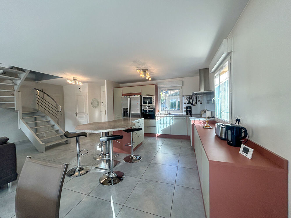 � vendre  Maison Mouxy (73100)