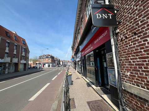 &Agrave; LOUER  LOCAL COMMERCIAL 62.60 m&sup2; LAMBERSART 1868 59130 Lambersart