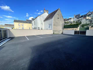 Parking / Garage � louer 