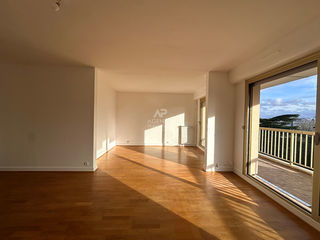  Appartement � louer 5 pi�ces 117 m�