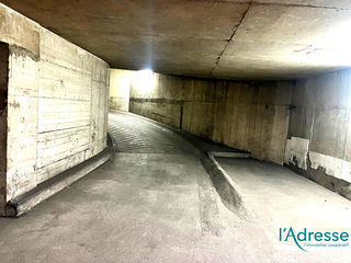  Parking / Garage � vendre 12 m�