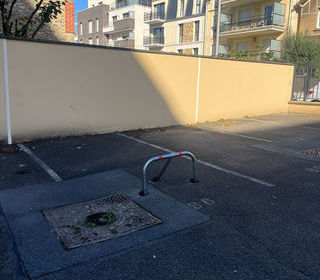  Parking / Garage � louer 