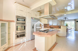  Maison � vendre 10 pi�ces 450 m�