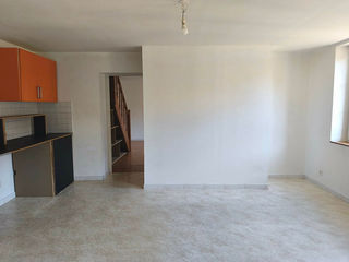  Appartement � louer 5 pi�ces 79 m�