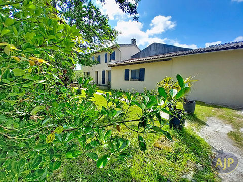   Belle maison familiale avec jardin, terrasses et deux garages, situ�e � 5min du centre-ville de Lesparre-M�doc ! Maison - 6 pi�ce(s) - 140 m�