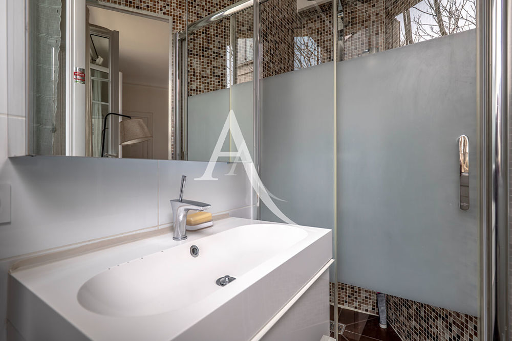 � vendre  Appartement Paris 11