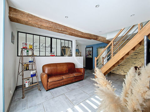   Maison de bourg r�nov�e 4 chambres Jardin avec vue  sur la Mayenne Maison - 6 pi�ce(s) - 106 m�