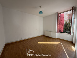  Immeuble � vendre 8 pi�ces 230 m�