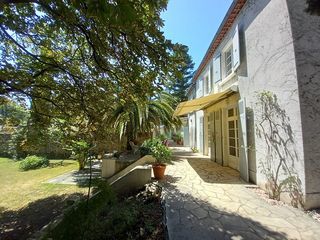  Maison � vendre 10 pi�ces 190 m�